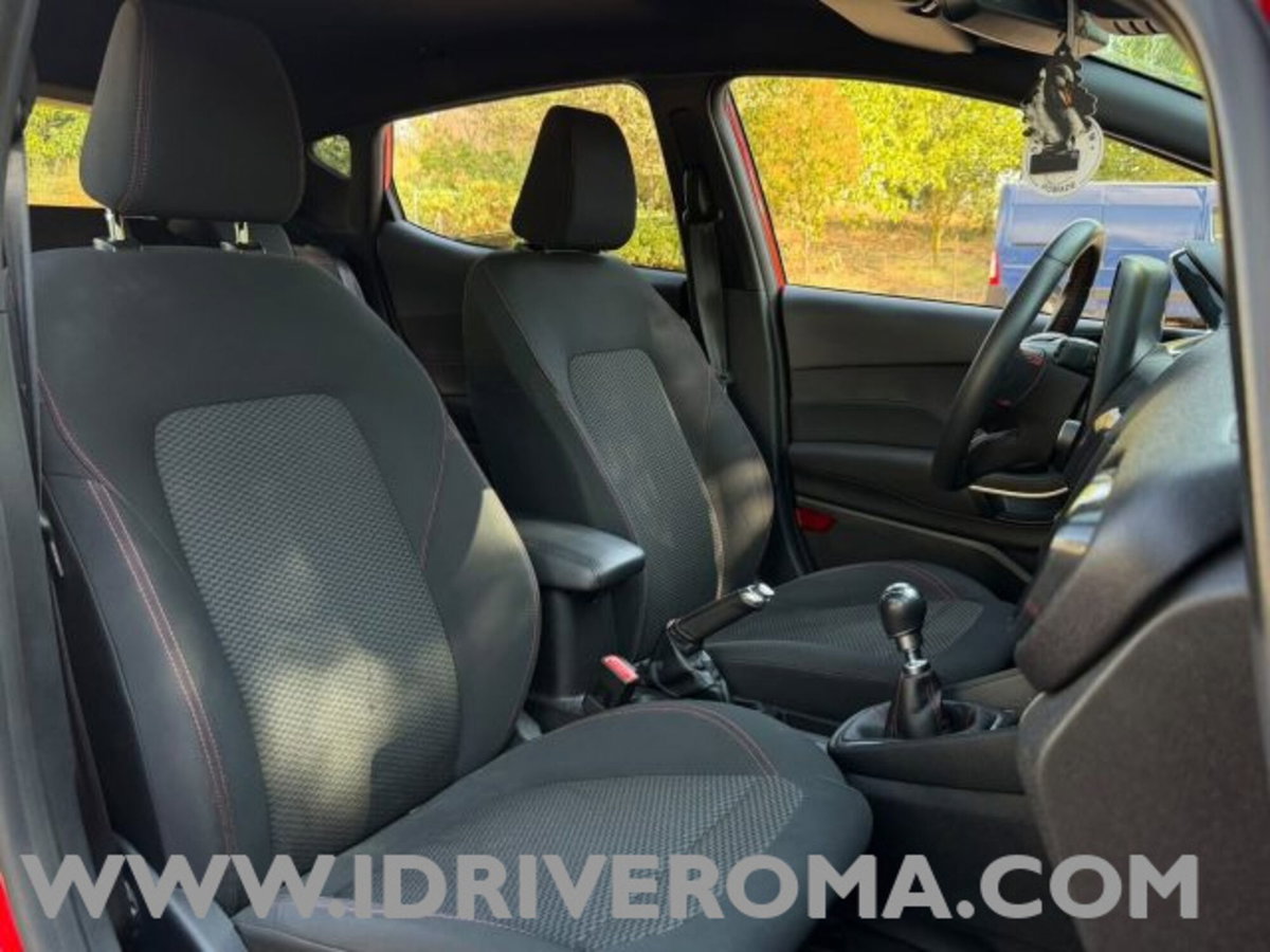 Ford Fiesta 1.0 EcoBoost 100CV 5 porte ST-Line (9)