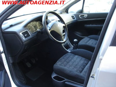 Peugeot 307 16V HDi 110CV 5p. HDI Clima (12)