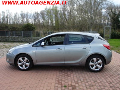 Opel Astra 1.7 CDTI 110CV 5 porte Cosmo (3)