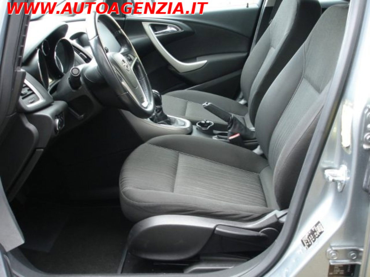 Opel Astra 1.7 CDTI 110CV 5 porte Cosmo (7)