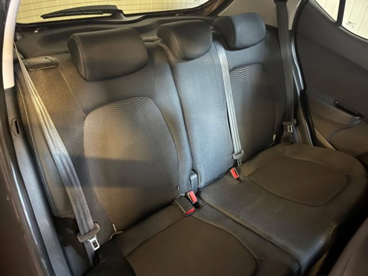 Hyundai i10 1.0 MPI Prime (14)