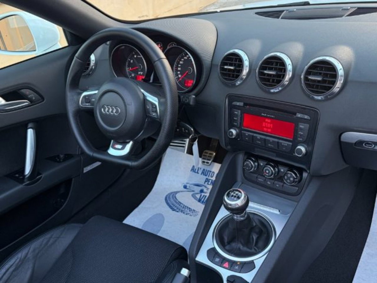 Audi TT Cabrio 1.8 TFSI (12)