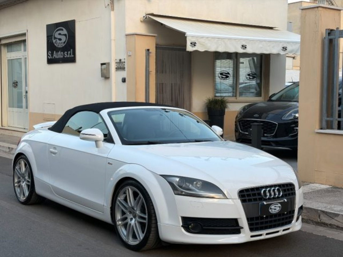Audi TT Cabrio 1.8 TFSI (3)