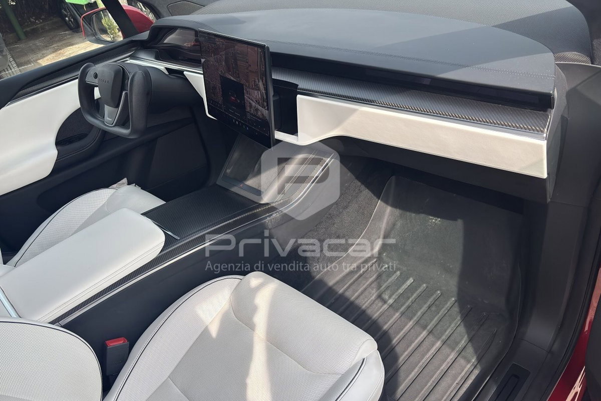 Tesla Model X Model X Plaid (13)