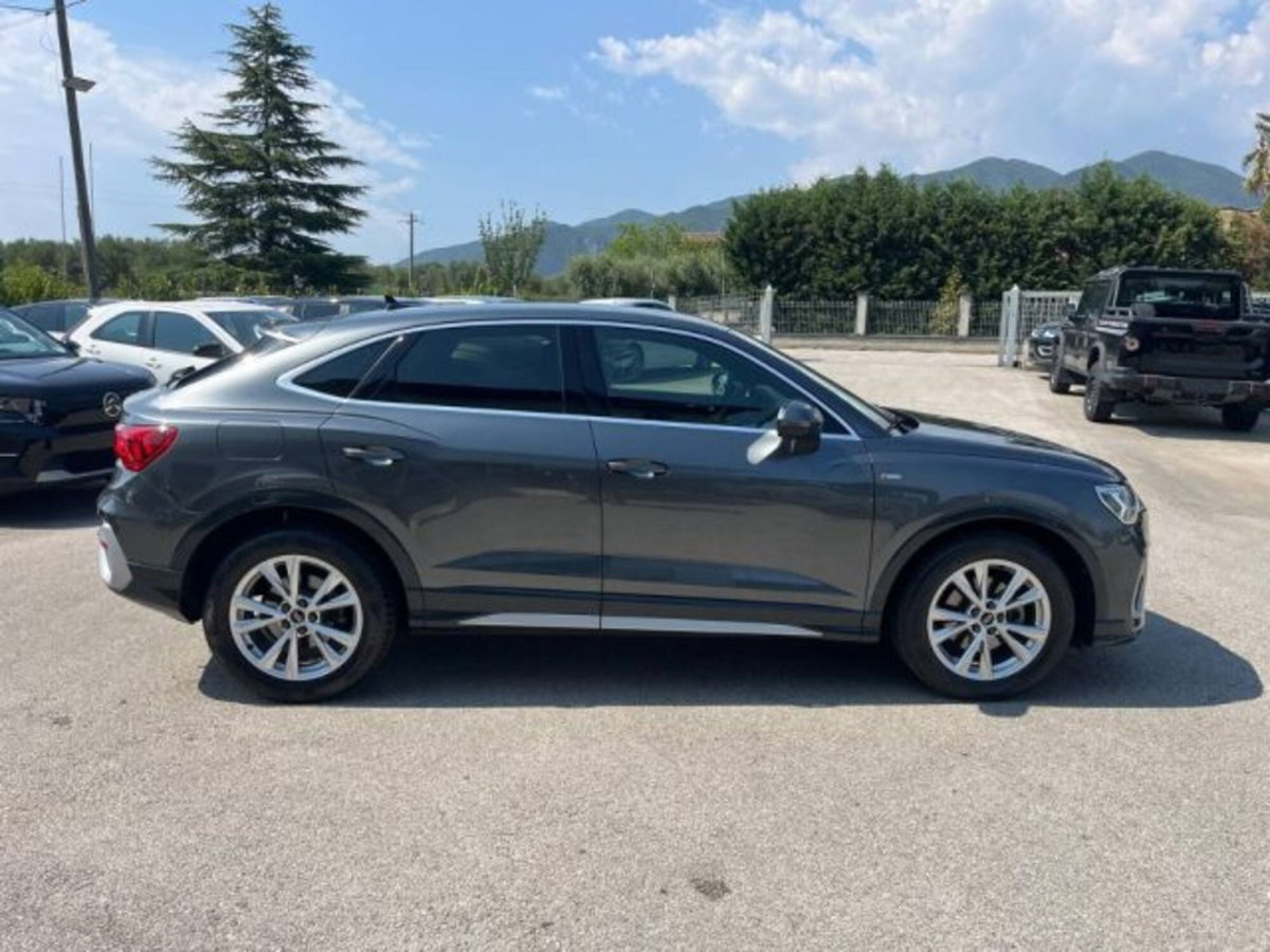 Audi Q3 Sportback 35 TDI quattro S tronic S line edition (3)