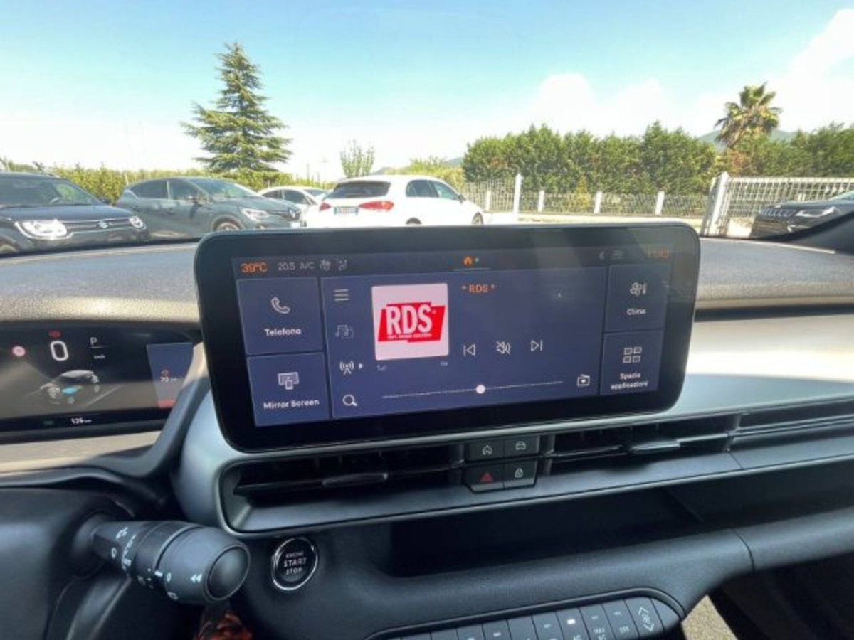 Jeep Avenger 1.2 turbo e-hybrid mhev Summit fwd 110cv edct6 (17)