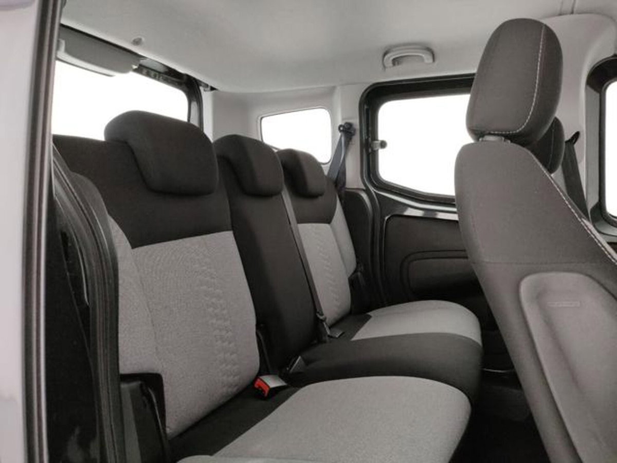 Fiat Qubo 1.3 MJT 80 CV Lounge (16)