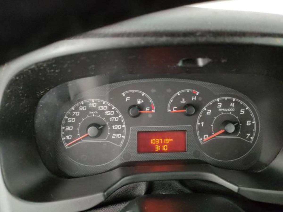 Fiat Qubo 1.3 MJT 80 CV Lounge (18)