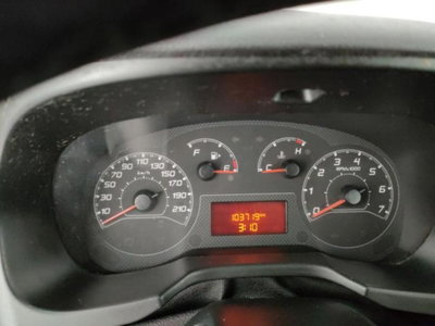 Fiat Qubo 1.3 MJT 80 CV Lounge (18)