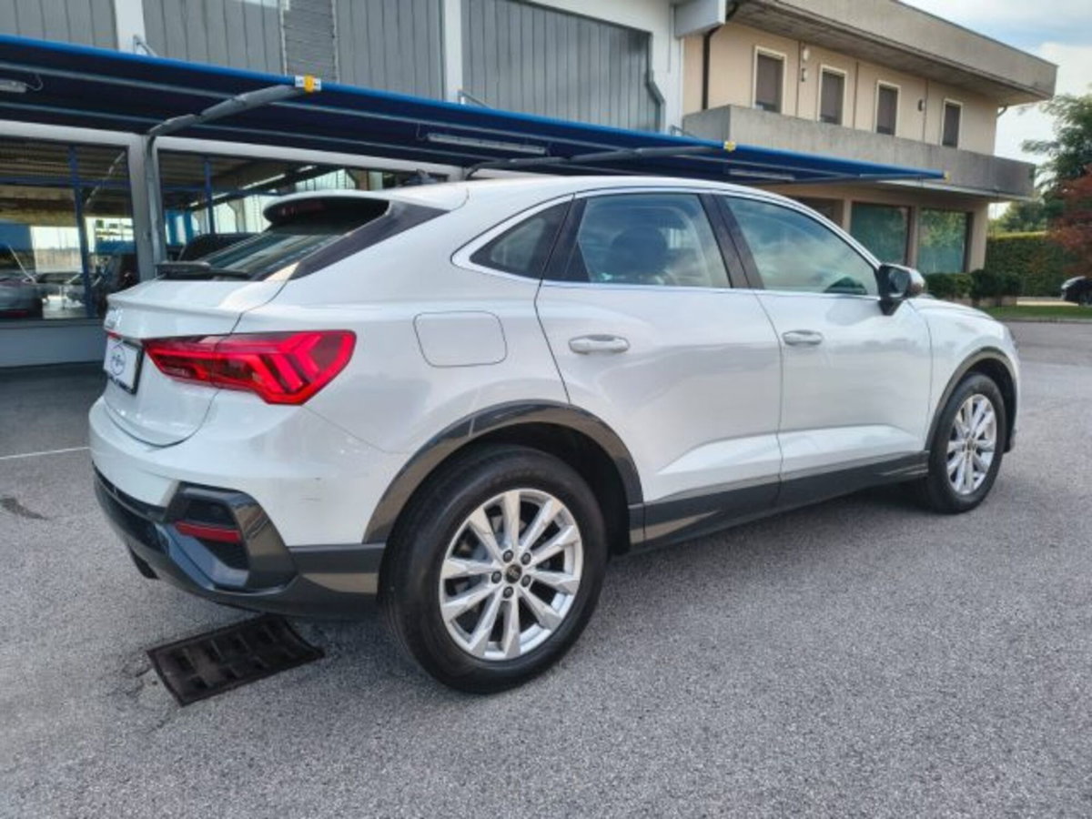 Audi Q3 Sportback 35 TDI quattro S tronic Business Plus (5)