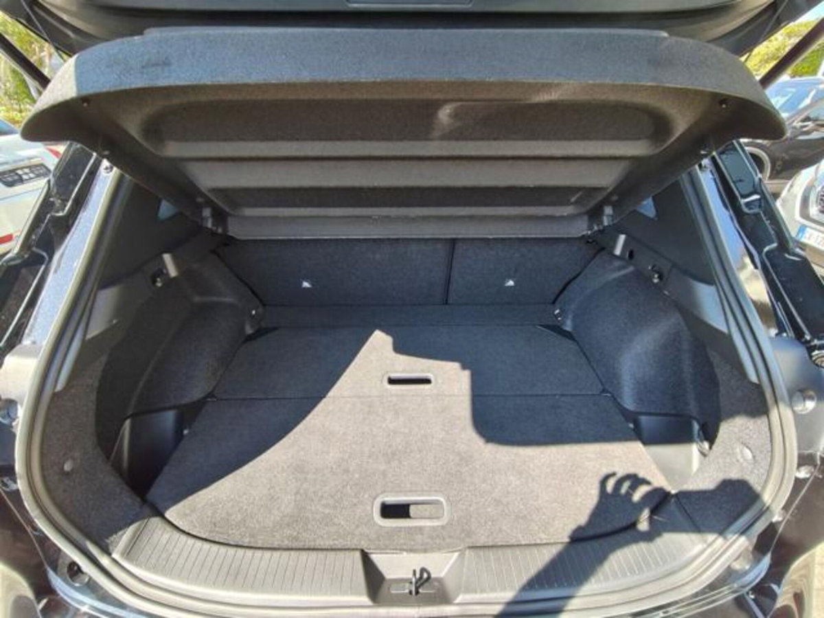 Nissan Qashqai 1.3 mhev N-Connecta 2wd 140cv (14)
