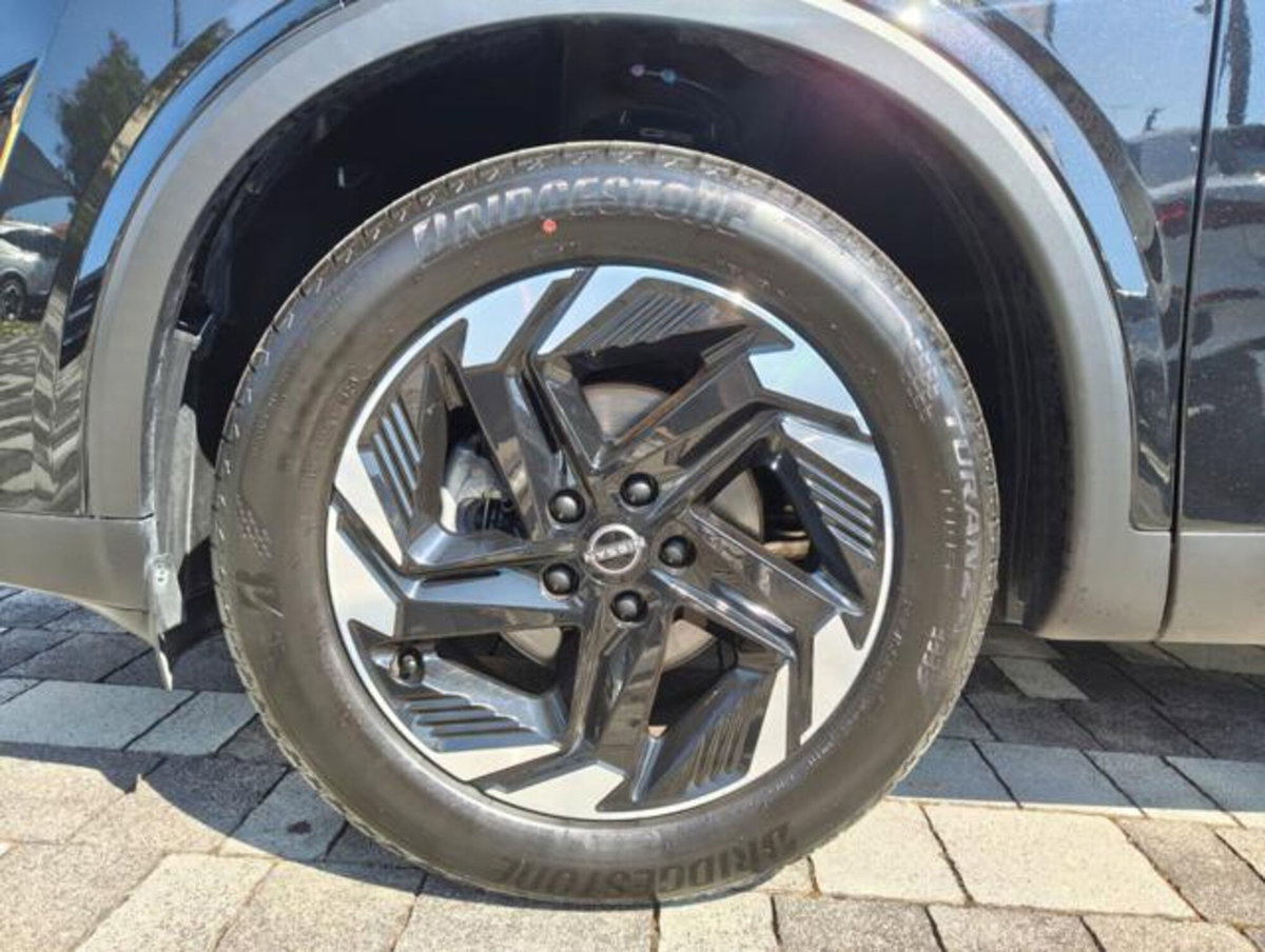 Nissan Qashqai 1.3 mhev N-Connecta 2wd 140cv (15)