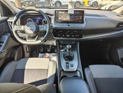 Nissan Qashqai 1.3 mhev N-Connecta 2wd 140cv (6)