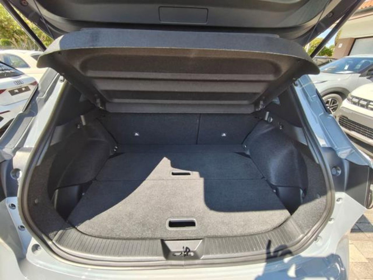 Nissan Qashqai 1.3 mhev N-Connecta 2wd 140cv (13)
