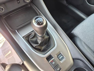 Nissan Qashqai 1.3 mhev N-Connecta 2wd 140cv (8)