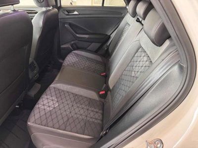 Volkswagen T-Roc 2.0 tdi R-Line 115cv (13)