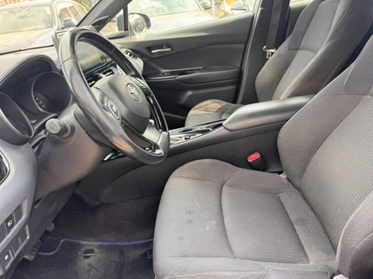 Toyota Toyota C-HR 1.8 Hybrid E-CVT Trend (10)