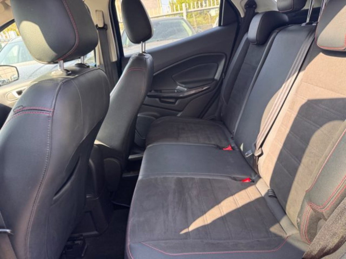 Ford EcoSport 1.0 EcoBoost 100 CV ST-Line (10)