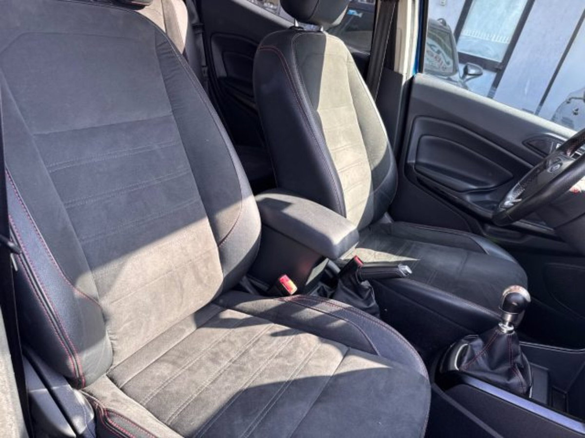 Ford EcoSport 1.0 EcoBoost 100 CV ST-Line (12)