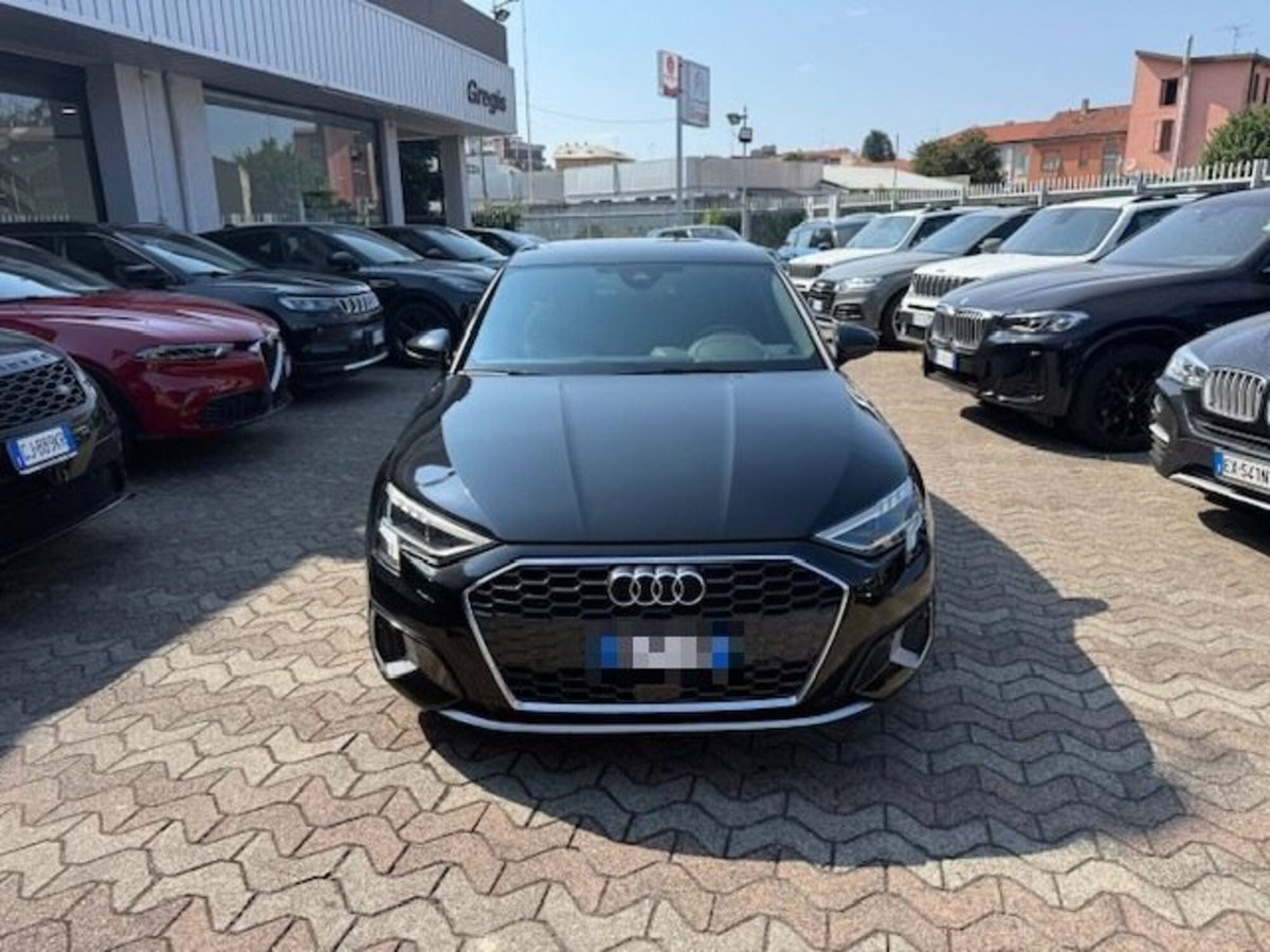 Audi A3 Sportback 40 TFSI e S tronic Business Advanced (2)