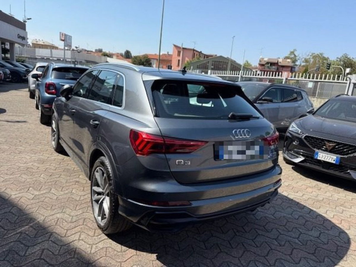 Audi Q3 Sportback 40 TFSI S tronic quattro edition (4)