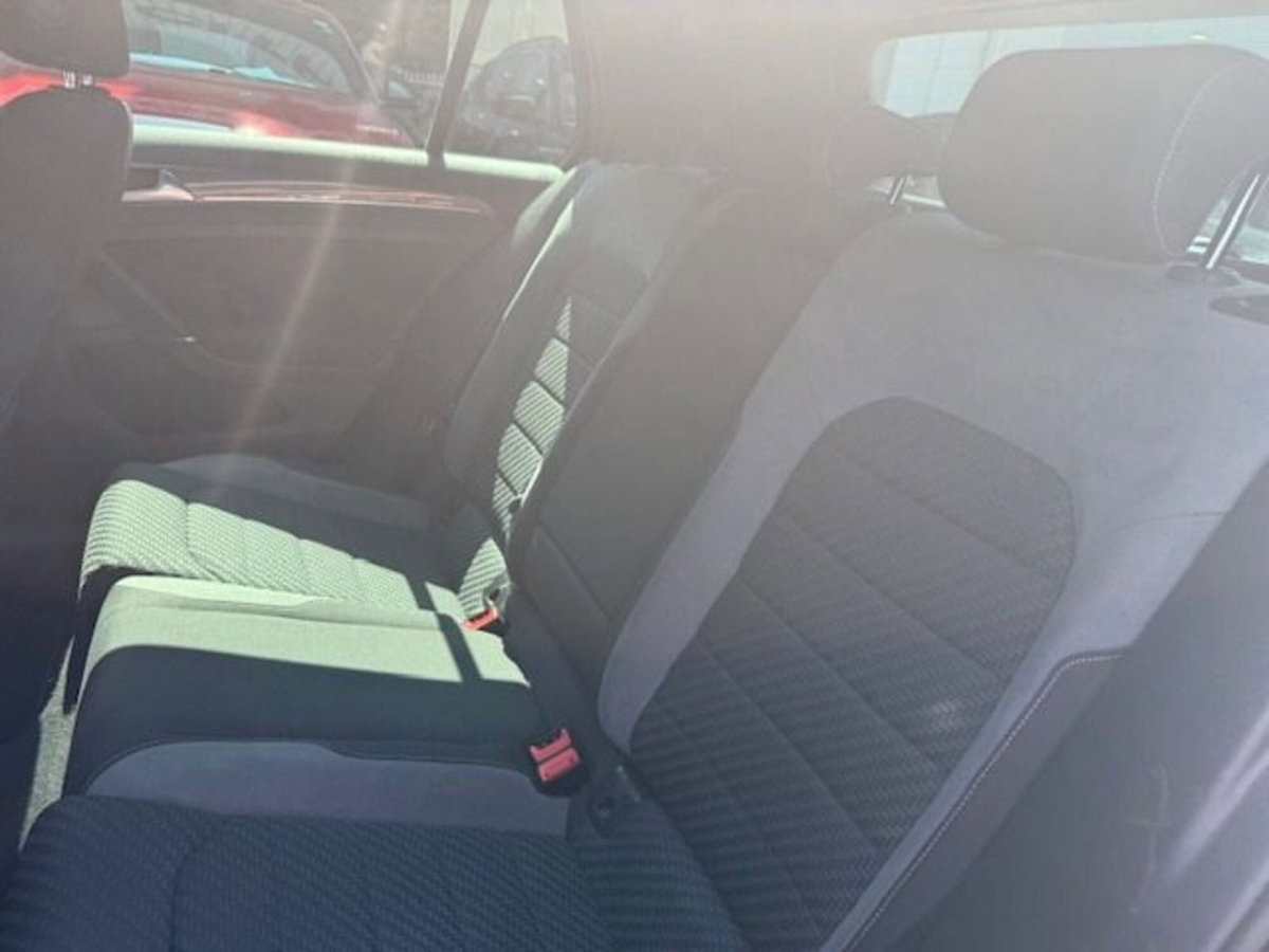 Volkswagen Golf Variant 1.5 TSI 150 CV EVO ACT R-Line (9)