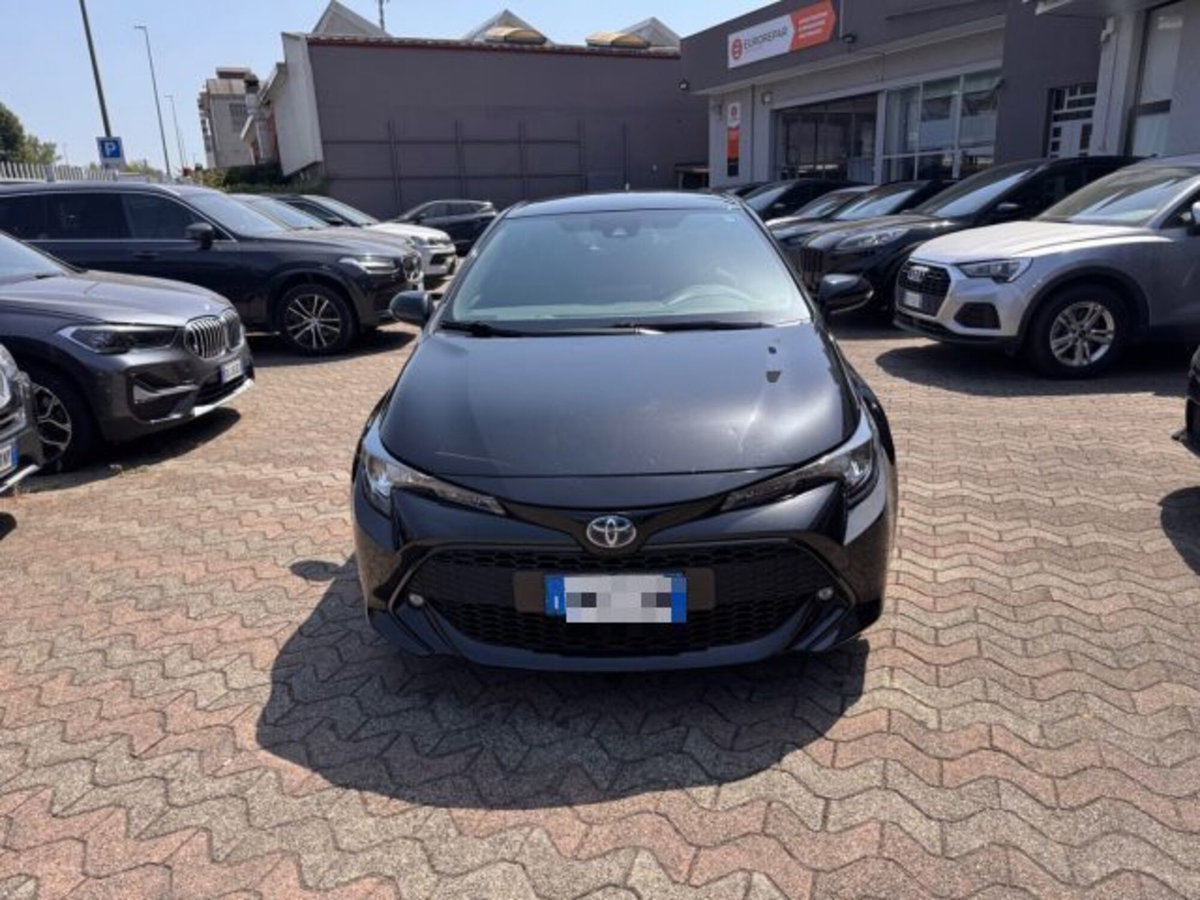 Toyota Corolla 1.8 Hybrid Active (2)