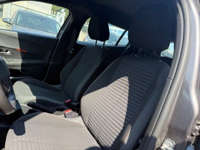 Peugeot 2008 PureTech 100 S&S Active Pack (4)