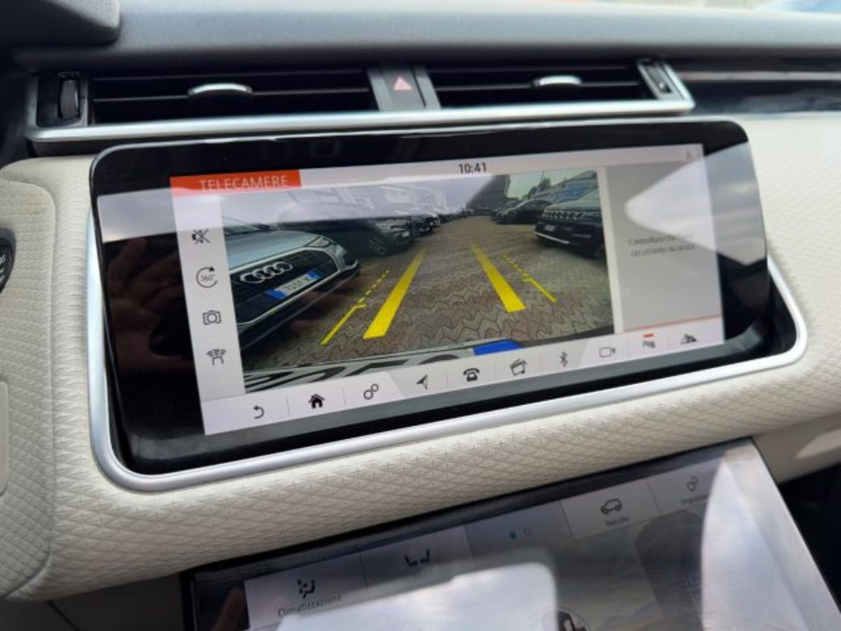 Land Rover Range Rover Velar 3.0 V6 SD6 300 CV R-Dynamic SE (17)