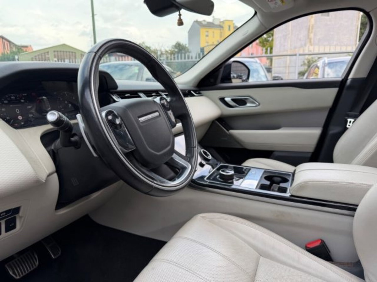 Land Rover Range Rover Velar 3.0 V6 SD6 300 CV R-Dynamic SE (9)