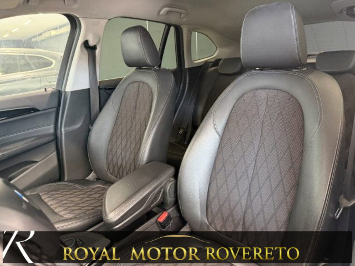BMW X1 xDrive18d xLine Plus (9)