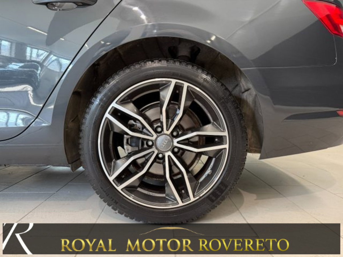 Audi A4 Avant 2.0 TDI 190 CV quattro S tronic Sport (4)
