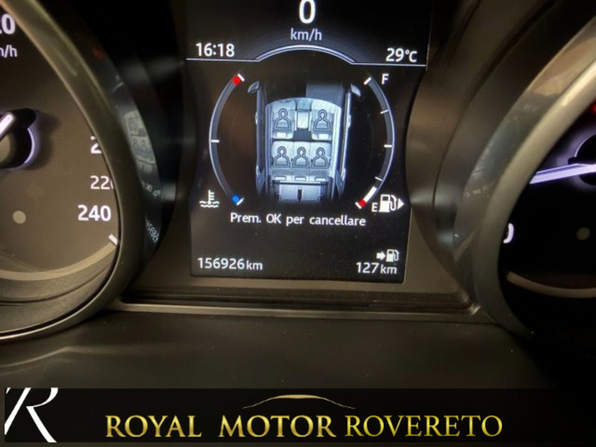 Land Rover Discovery Sport 2.0 TD4 180 CV HSE (13)