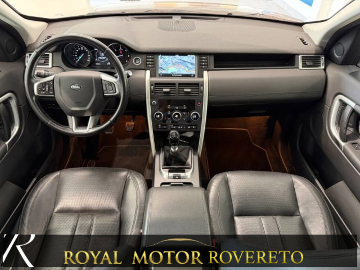 Land Rover Discovery Sport 2.0 TD4 180 CV HSE (14)