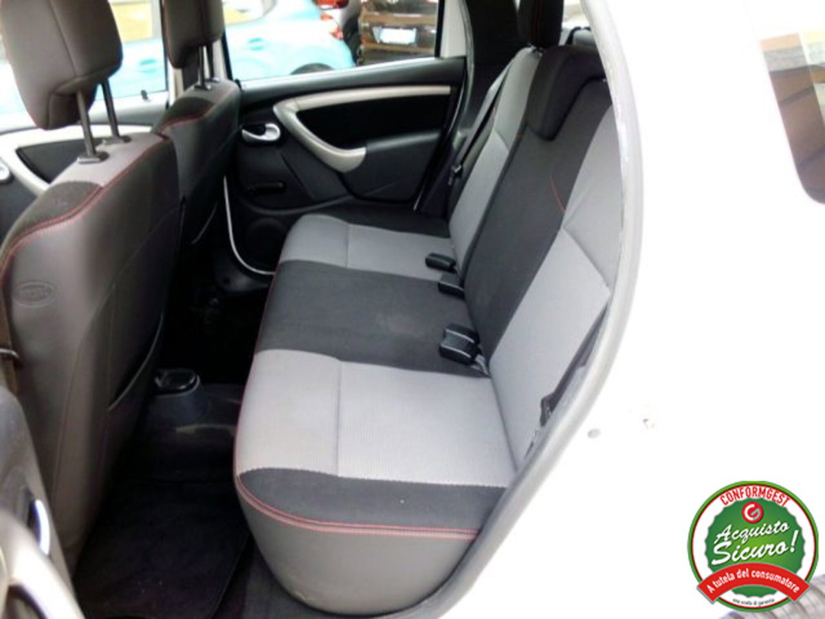 Dacia Duster 1.5 dCi 110CV 4x2 Lauréate (10)
