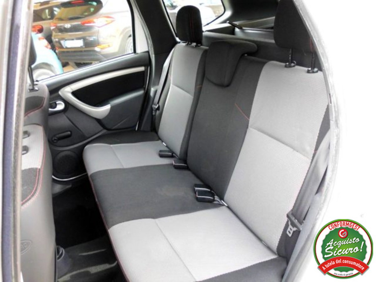 Dacia Duster 1.5 dCi 110CV 4x2 Lauréate (12)