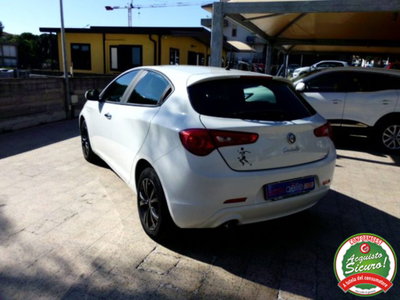 Alfa Romeo Giulietta 1.6 JTDm-2 Distinctive (5)