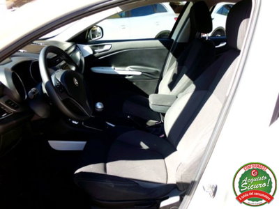 Alfa Romeo Giulietta 1.6 JTDm-2 Distinctive (9)