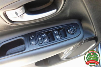 Jeep Renegade 1.3 T4 190CV PHEV 4xe AT6 Limited (16)