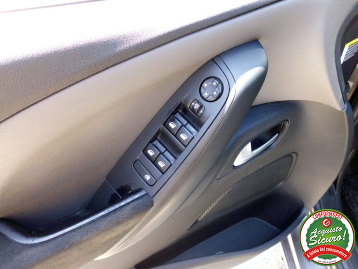 Citroen Grand C4 Picasso BlueHDi 120 S&S Exclusive (18)