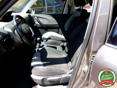 Citroen Grand C4 Picasso BlueHDi 120 S&S Exclusive (9)