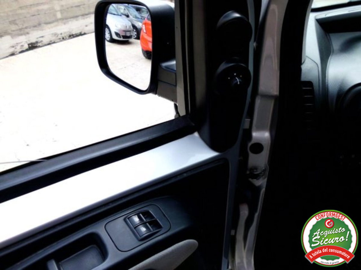 Fiat Qubo 1.3 MJT 80 CV Dynamic (16)