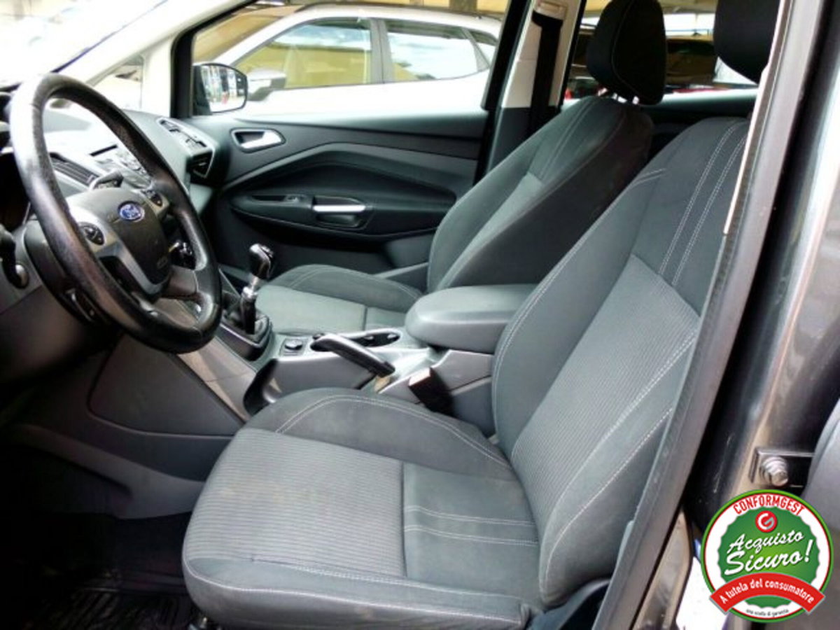 Ford C-Max 1.6 TDCi 115CV Titanium (9)