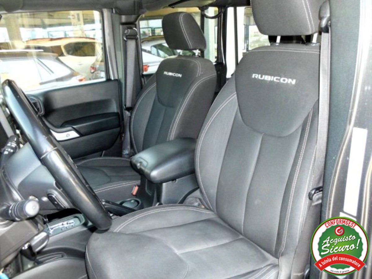 Jeep Wrangler Unlimited 2.8 CRD DPF Rubicon Auto (11)