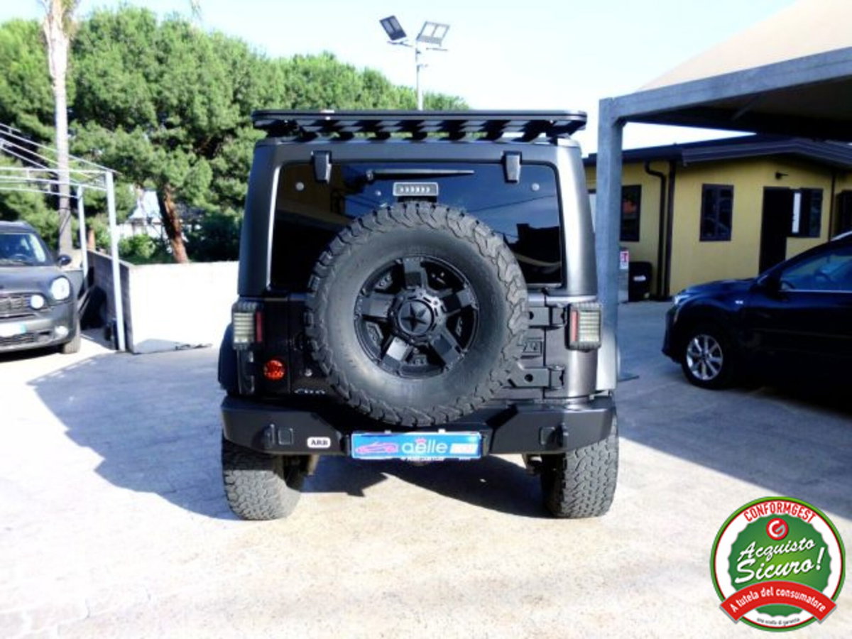Jeep Wrangler Unlimited 2.8 CRD DPF Rubicon Auto (6)
