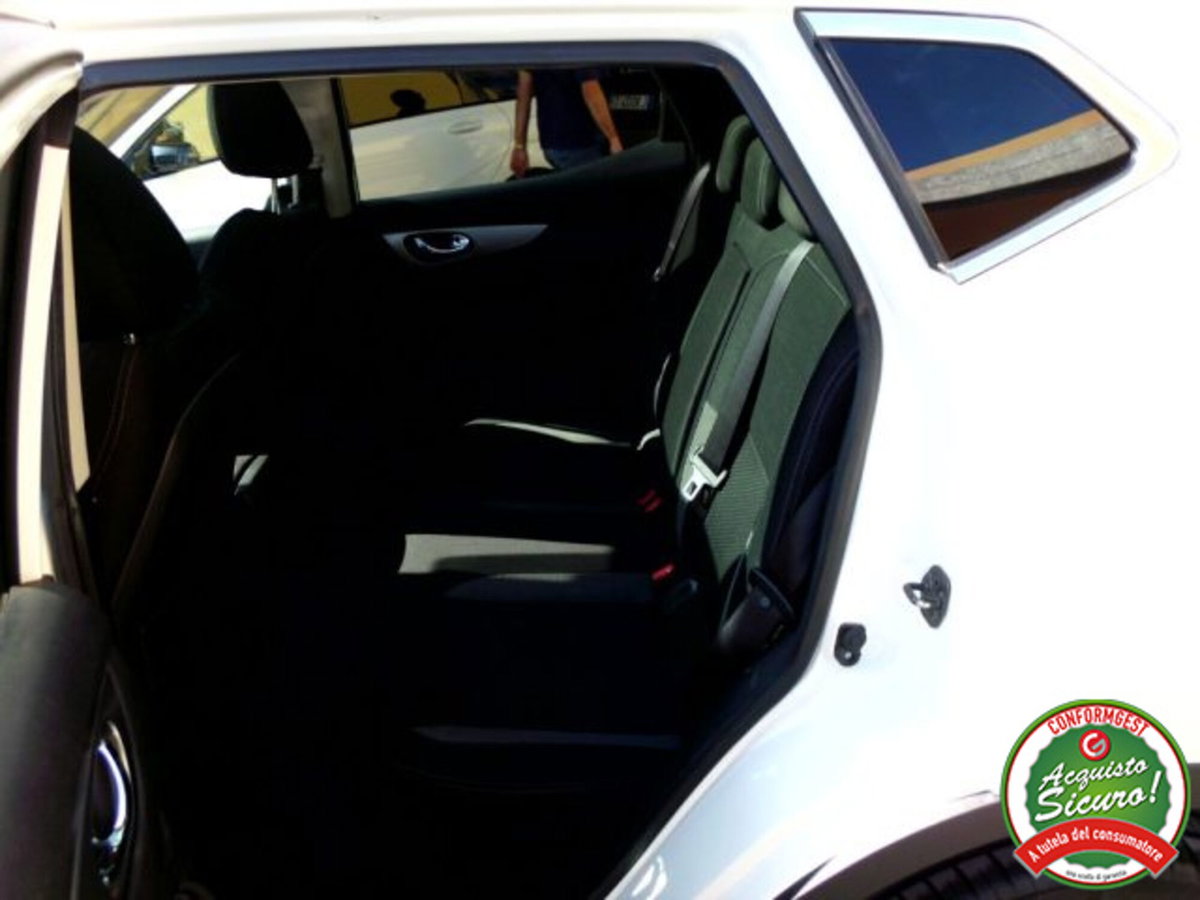Nissan Qashqai 1.6 dCi 2WD XTronic Tekna (10)
