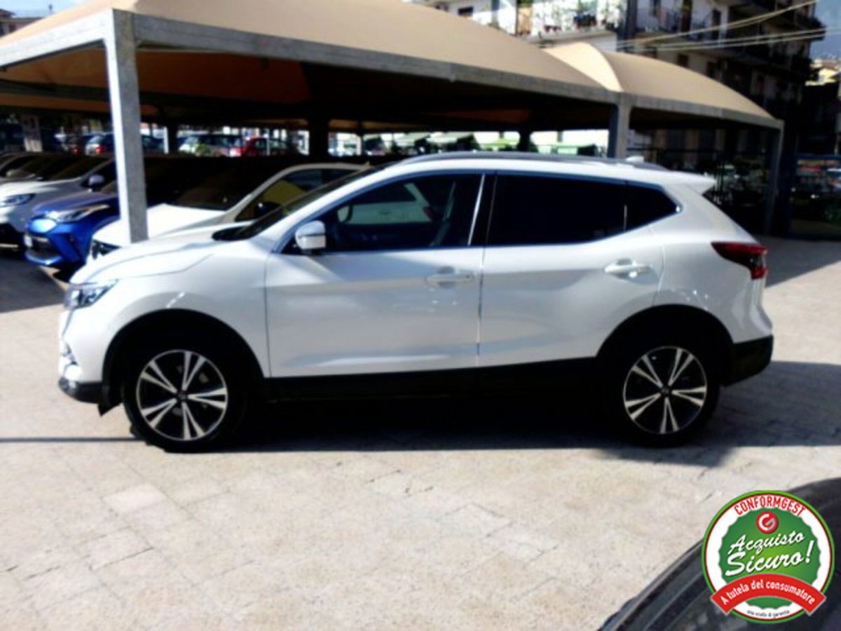 Nissan Qashqai 1.6 dCi 2WD XTronic Tekna (4)