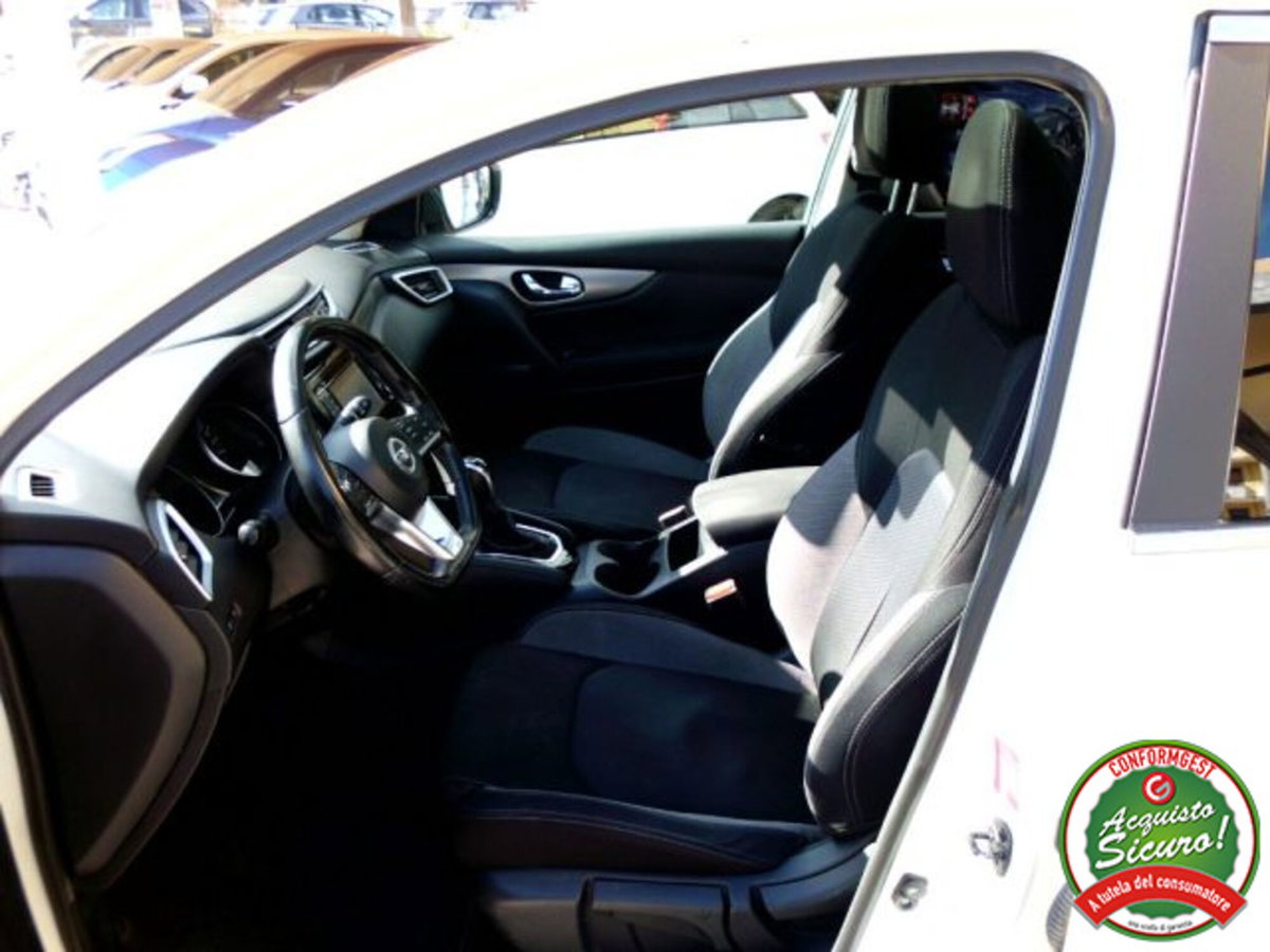 Nissan Qashqai 1.6 dCi 2WD XTronic Tekna (9)