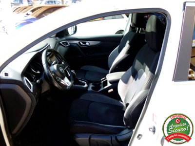Nissan Qashqai 1.6 dCi 2WD XTronic Tekna (9)