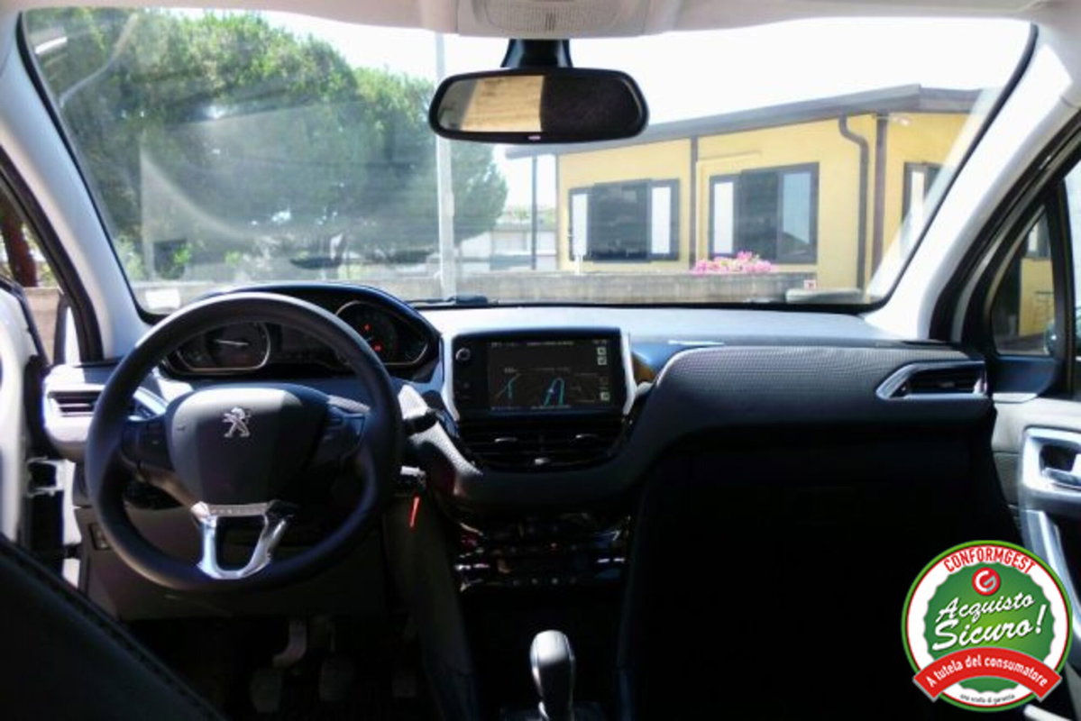 Peugeot 2008 e-HDi 92 CV Stop&Start robotizzato Allure (14)